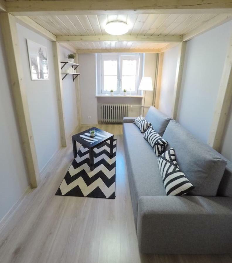 Rynek 20/21 -Cosy New Apartment on The Market Square - 4 Bedrooms - 8 People Wrocław Buitenkant foto